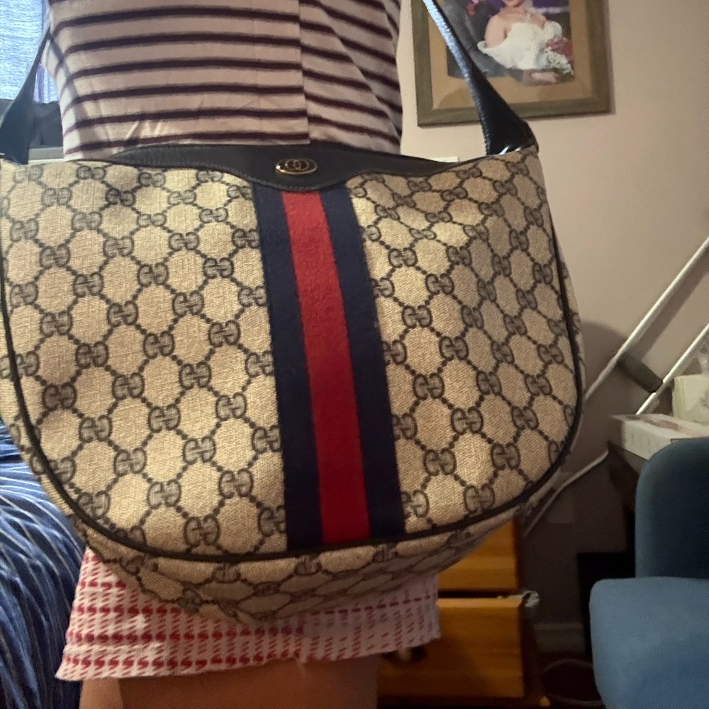 Gucci Beige and Navy Shoulder Bag with Red Stripe
